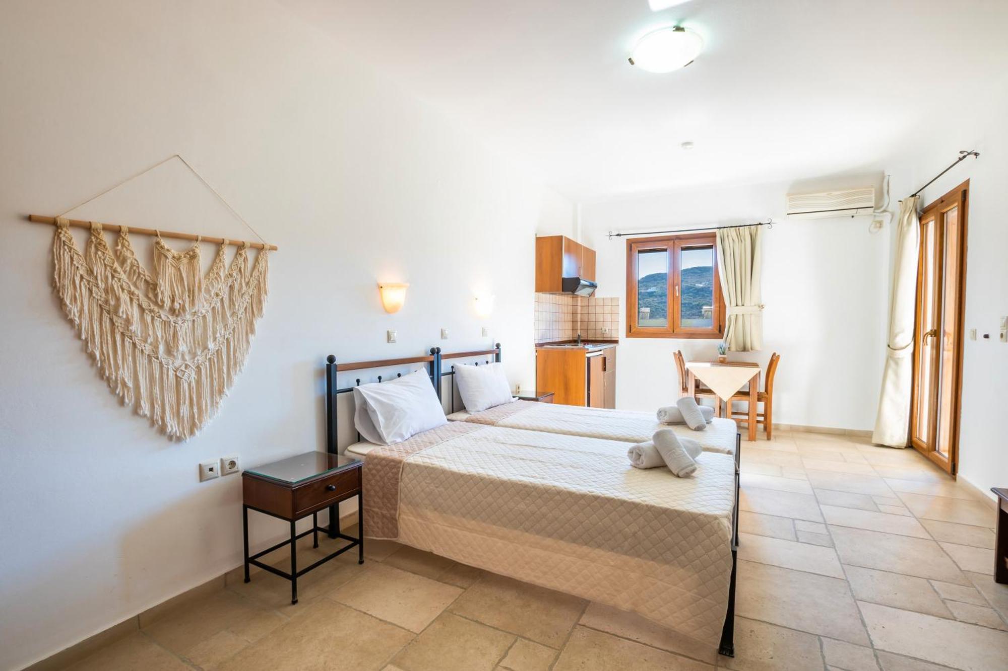Petra Studios Karpathos Exterior photo