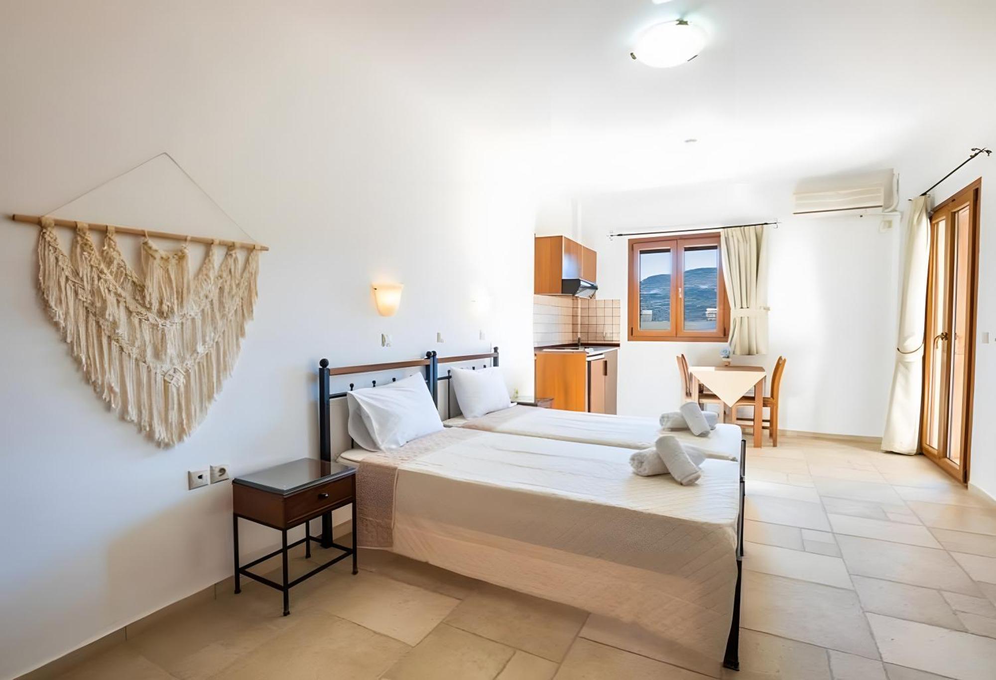 Petra Studios Karpathos Exterior photo