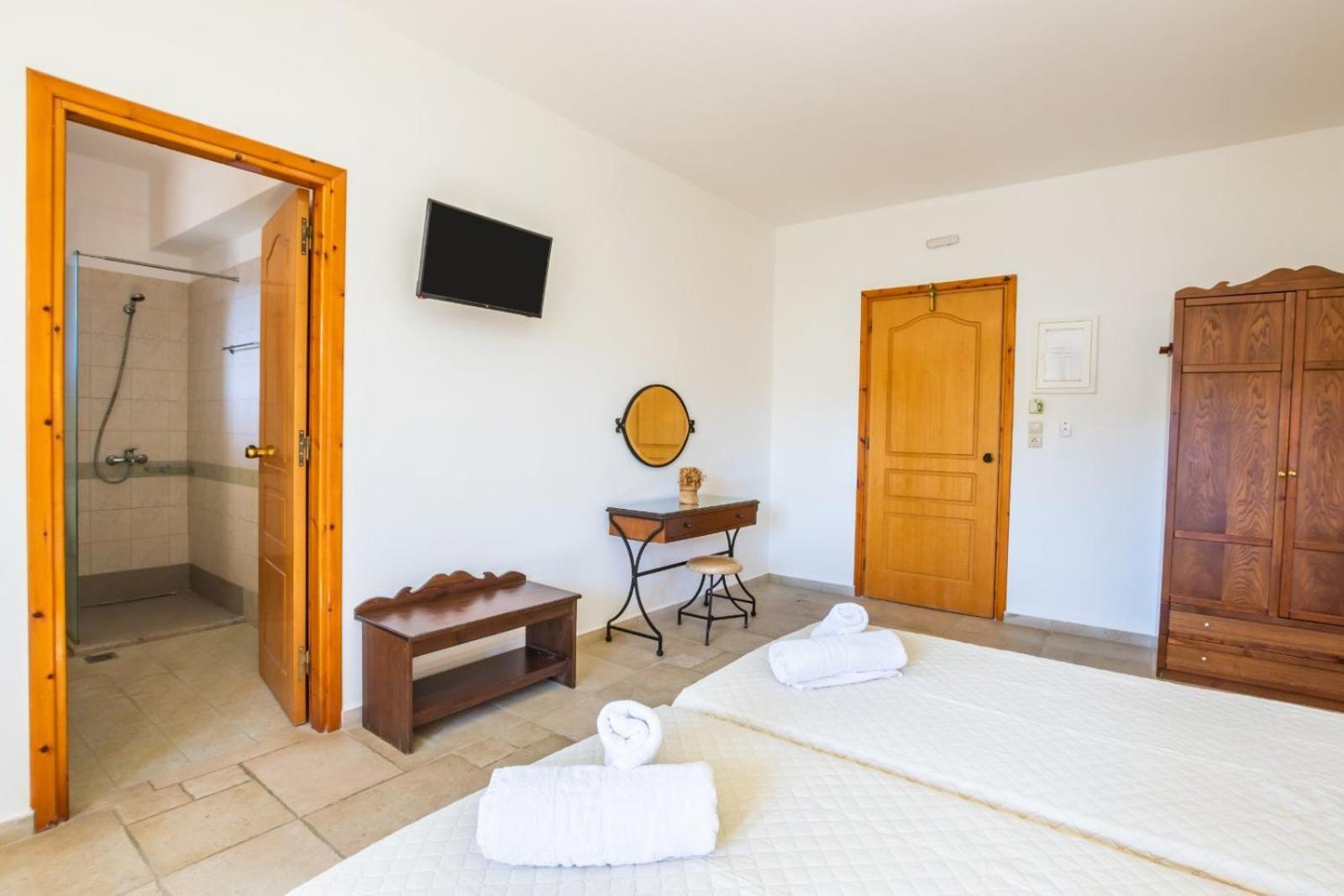 Petra Studios Karpathos Exterior photo